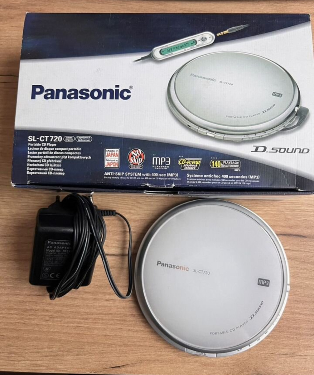 Полная комплектация, зарядка, коробка, шнуры. Но не работают аккумуляторы. Заказали нужные через Озон, все равно не работает. 