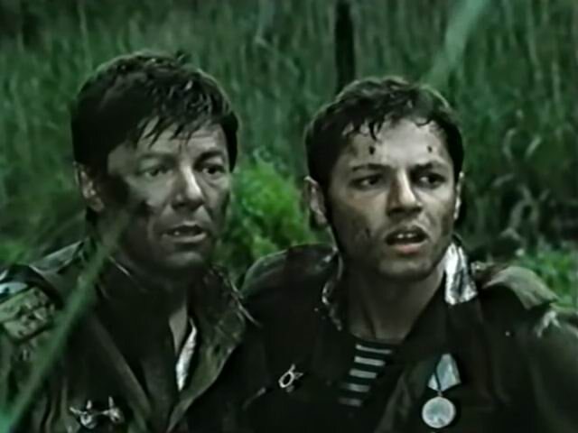 Кадры из мини-сериала "Батальоны просят огня" (1985).