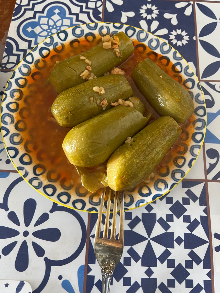 Фаршированные кабачки.