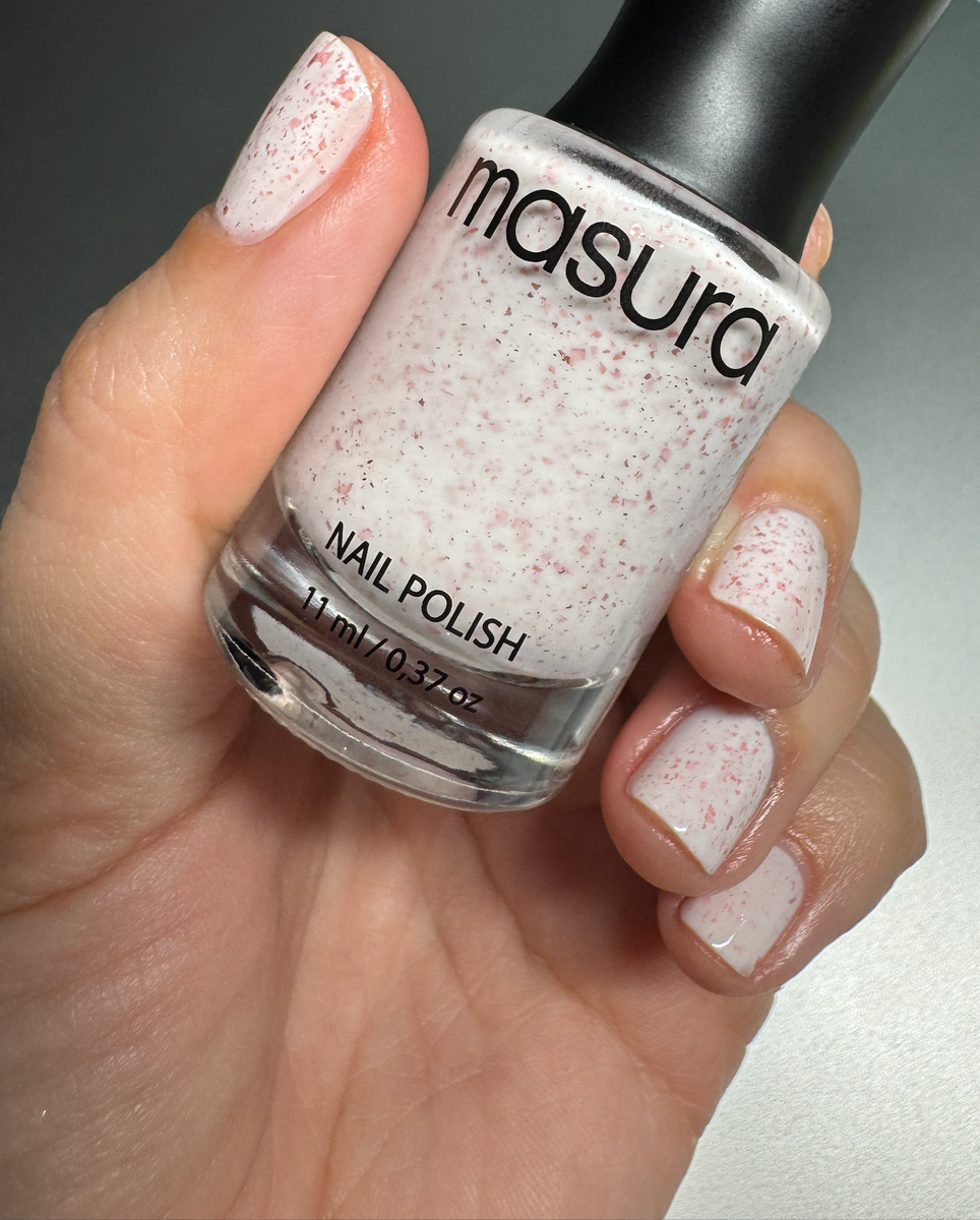 Лак Масура "Лепестки сакуры"