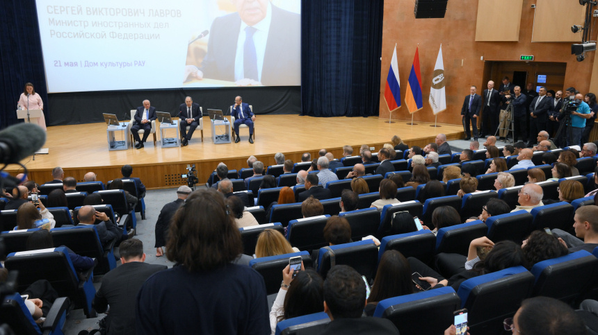    Фото: © РИА Новости/Евгений Биятов; 5-tv.ru