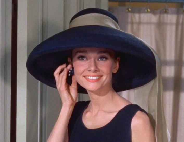 Одри Хепберн в фильме "Завтрак у Тиффани", 1961