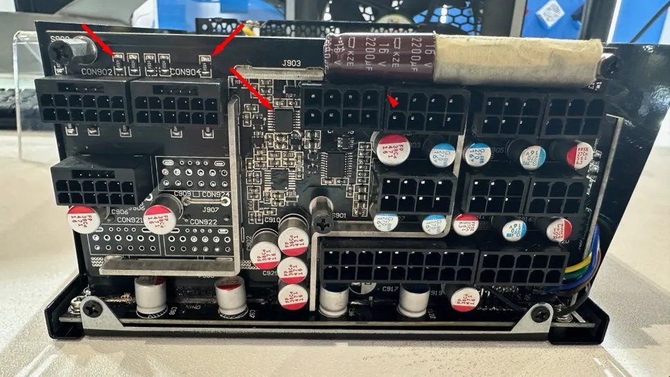 фото Tom's Hardware  📷
