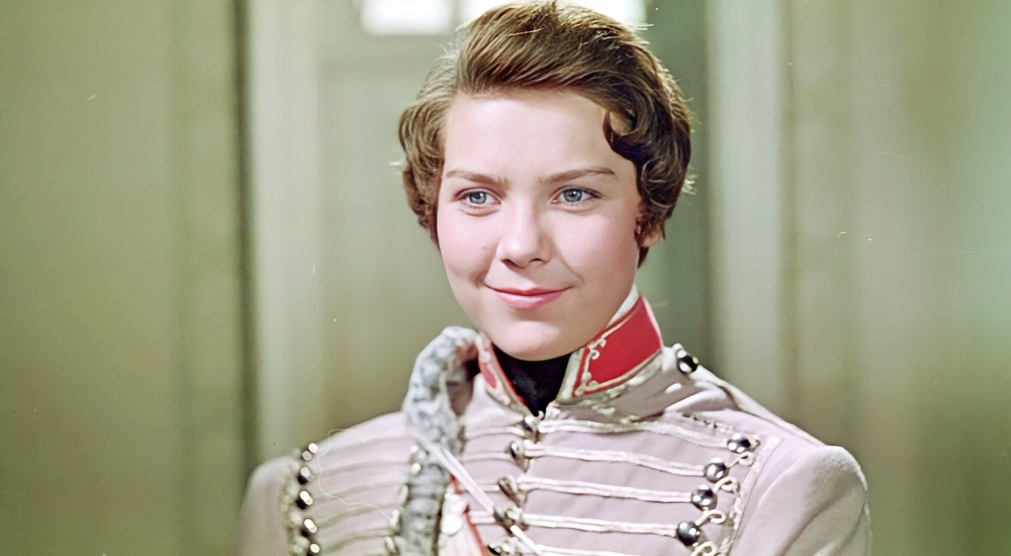 на фото Лариса Голубкина в фильме "Гусарская баллада"