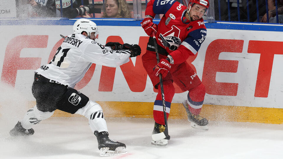     Хоккейный клуб "Локомотив" из Ярославля впервые стал обладателем Кубка Гагарина СПОРТ-ЭКСПРЕСС/Александр Федоров