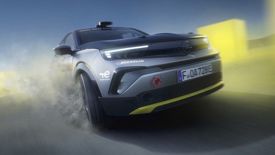    На фото: Opel Mokka GSE Rally