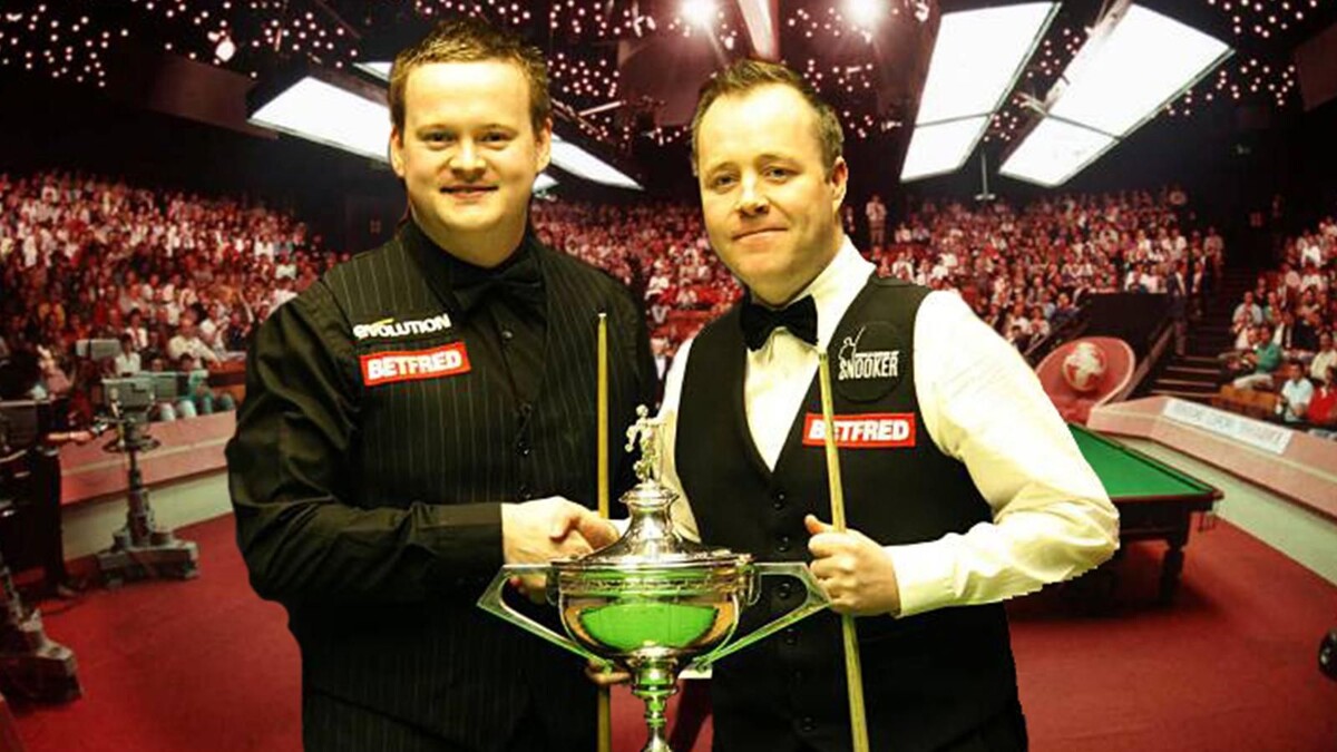 Джон Хиггинс (справа) и Шон Мёрфи (слева) после финала ЧМ 2009