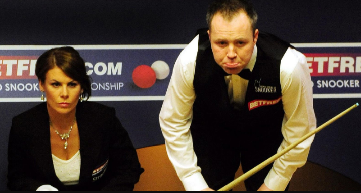 Микаэла Табб и Джон Хиггинс во время финала ЧМ 2009