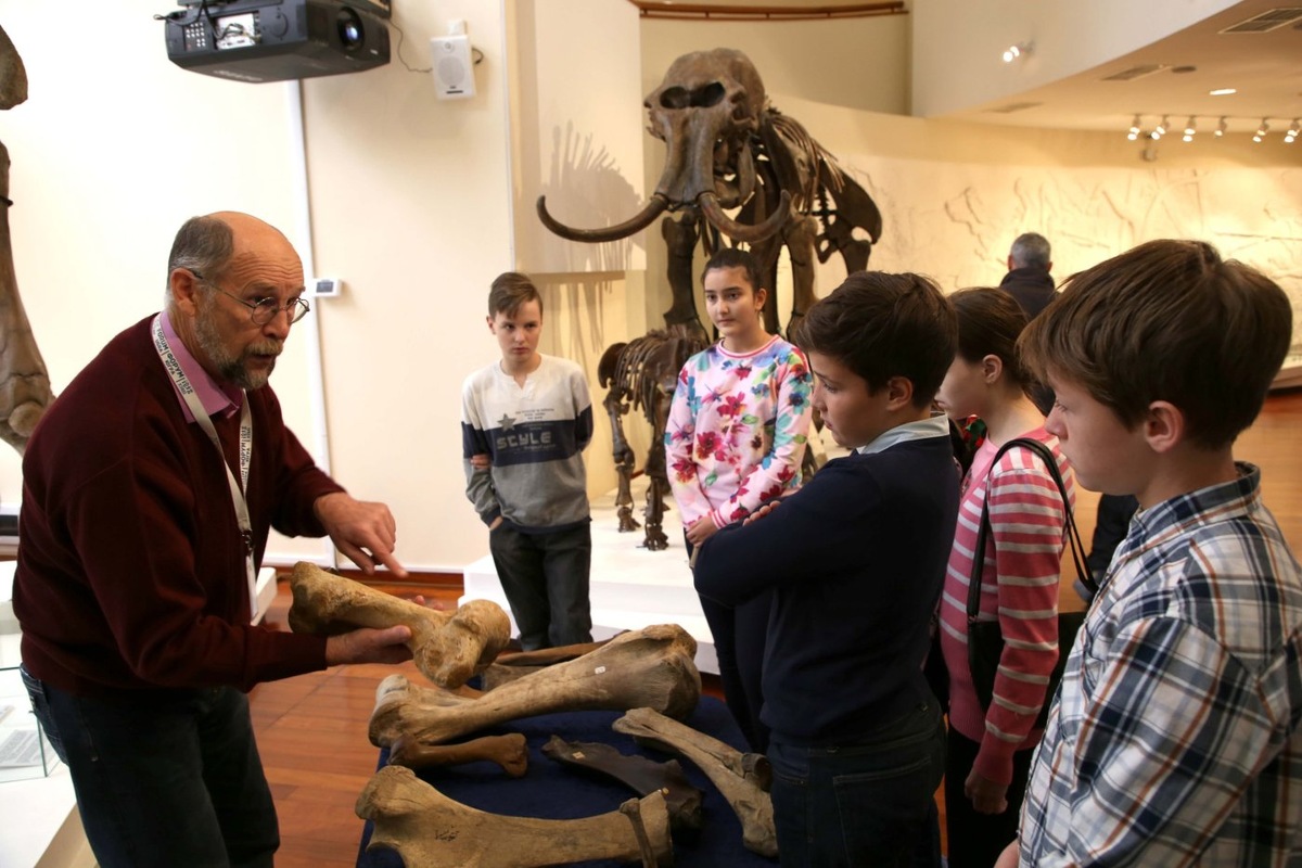    Музей – место встречи с историей, природой и... человеком