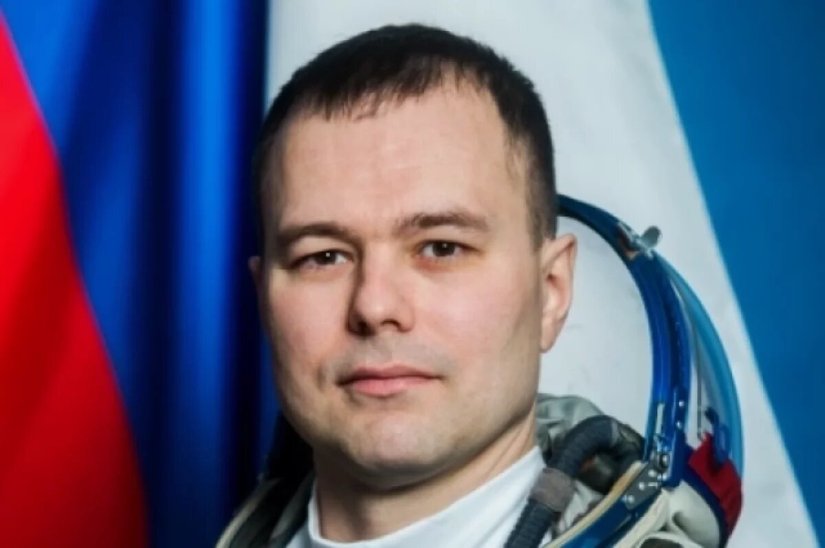    Космонавт Дмитрий Петелин прилетел в город Удачный в Якутии