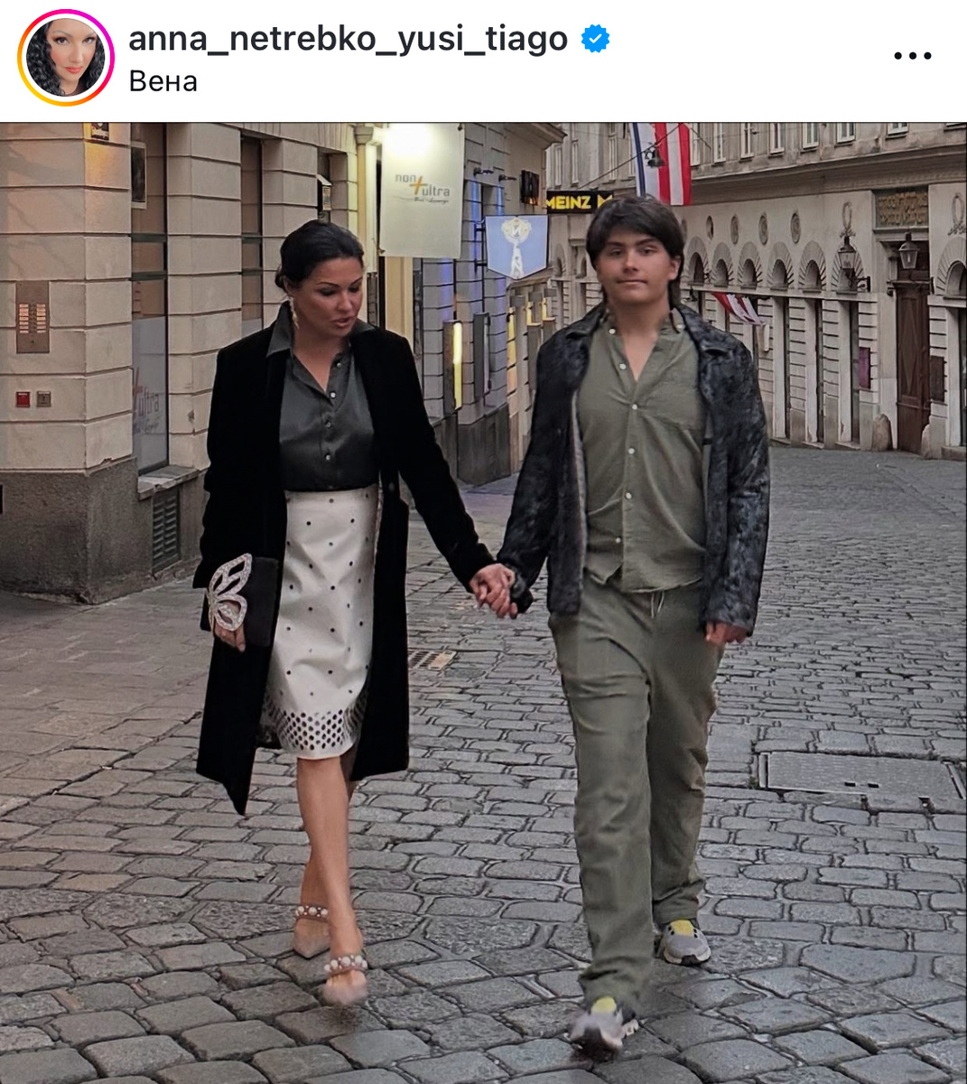    Анна Нетребко с сыном Тьяго