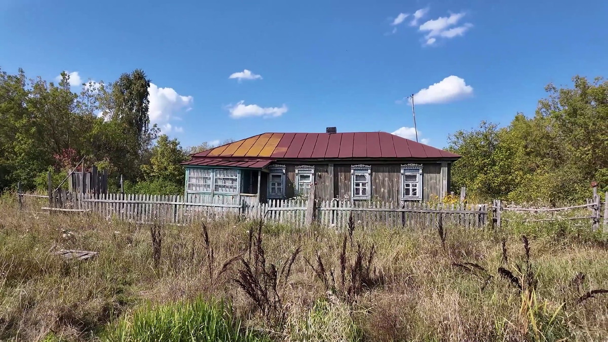 Заброшенная деревня, где живет отшельник Саша