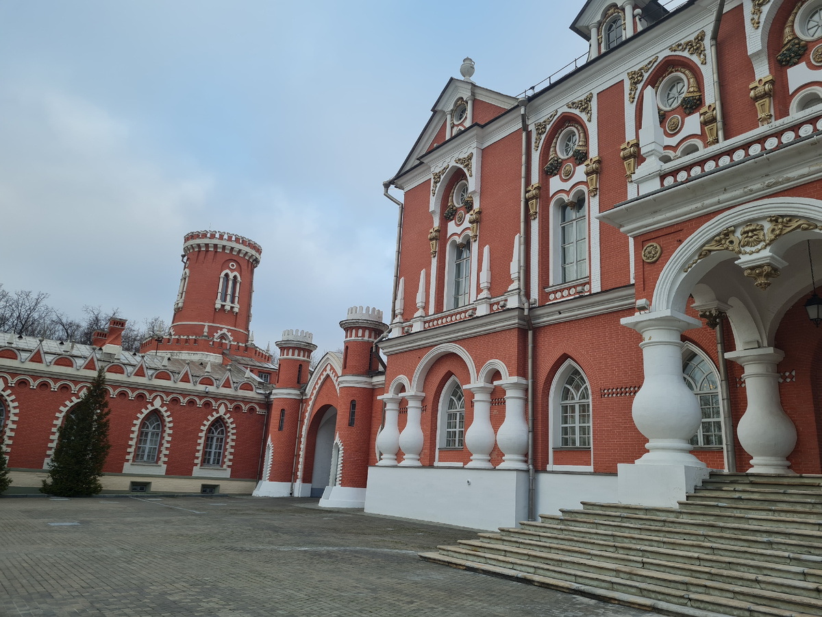 Русская неоготика, Петровский путевой дворец