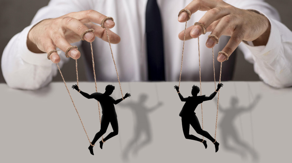    Как ЭФФЕКТ ДАННИНГА-КРЮГЕРА превращает политику в цирк с невеждами