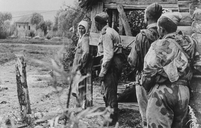 Советские разведчики