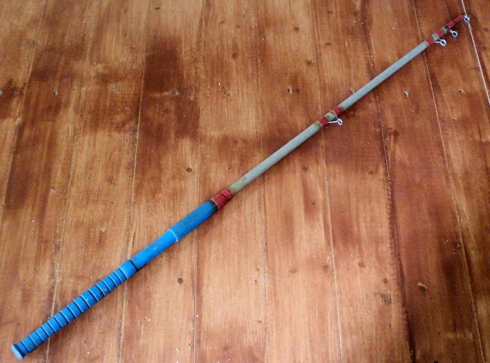 Ключевые слова: самодельный спиннинг СССР, удилище из подручных материалов, советские спиннинги
