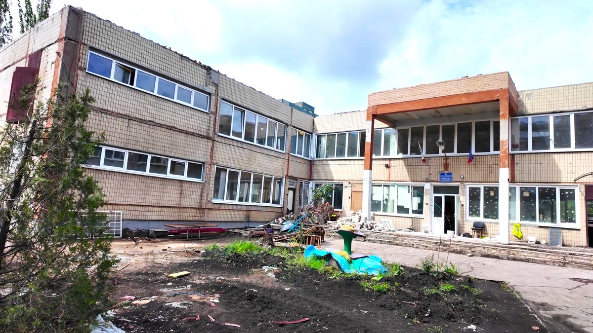    Югорские строители рассчитывают отремонтировать детсад в Макеевке до конца года