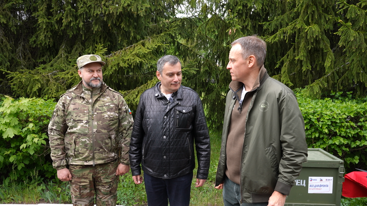 Врио губернатора Курской области Александр Хинштейн поблагодарил «Единую Россию» и фонд «Наша Правда», отметив, что разминирование территории является первым и самым важным этапом подготовки разрушенного приграничья к последующему восстановлению.