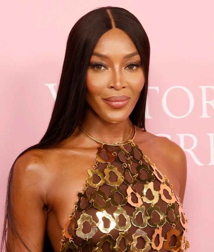    "Вот уже более 35 лет Наоми выходит на подиумы и красные дорожки всего мира. ФОТО: соцсети"