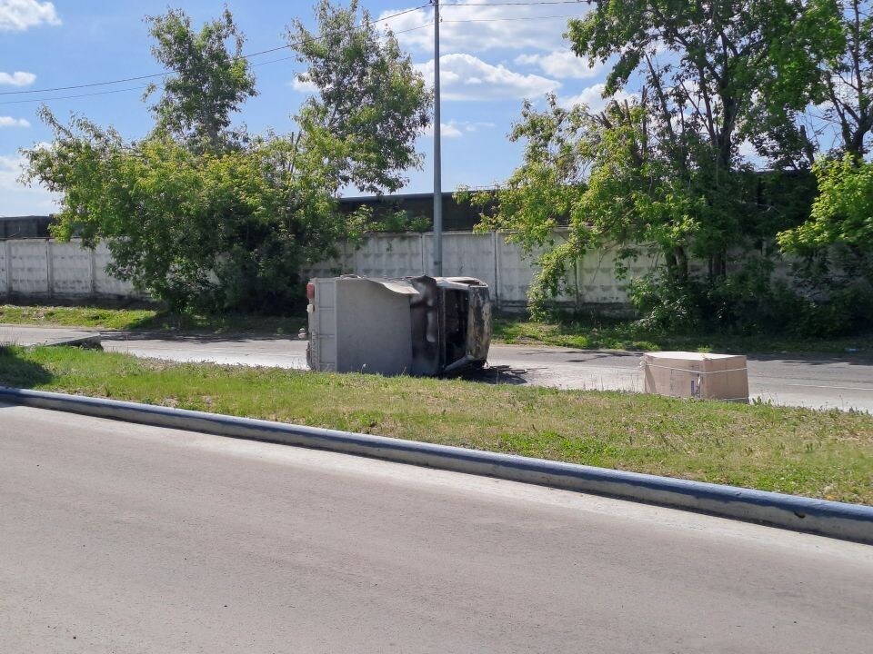    Место ДТП на выезде из Барнаула. Источник: "Толк"