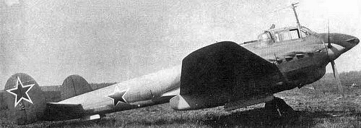 Первый серийный Пе-3