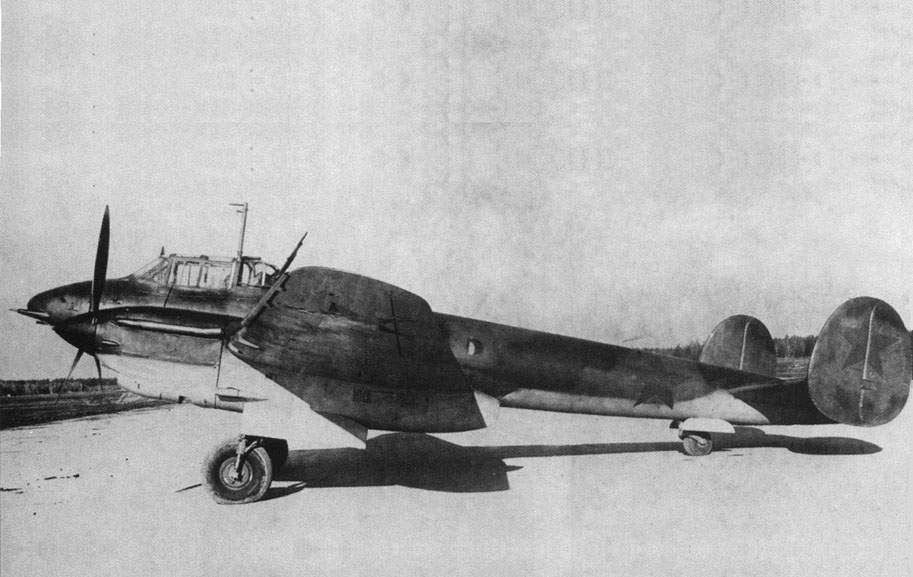 Пе-3 берёт своё начало от проекта ВИ-100 — опытного высотного истребителя, который разрабатывался ещё до Войны.