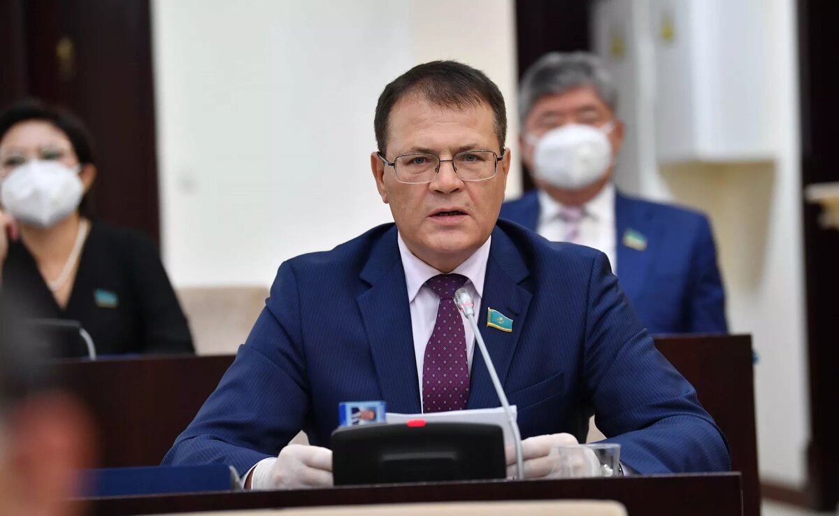 Сенатор Андрей Лукин © Photo : Пресс-служба сената парламента Казахстана