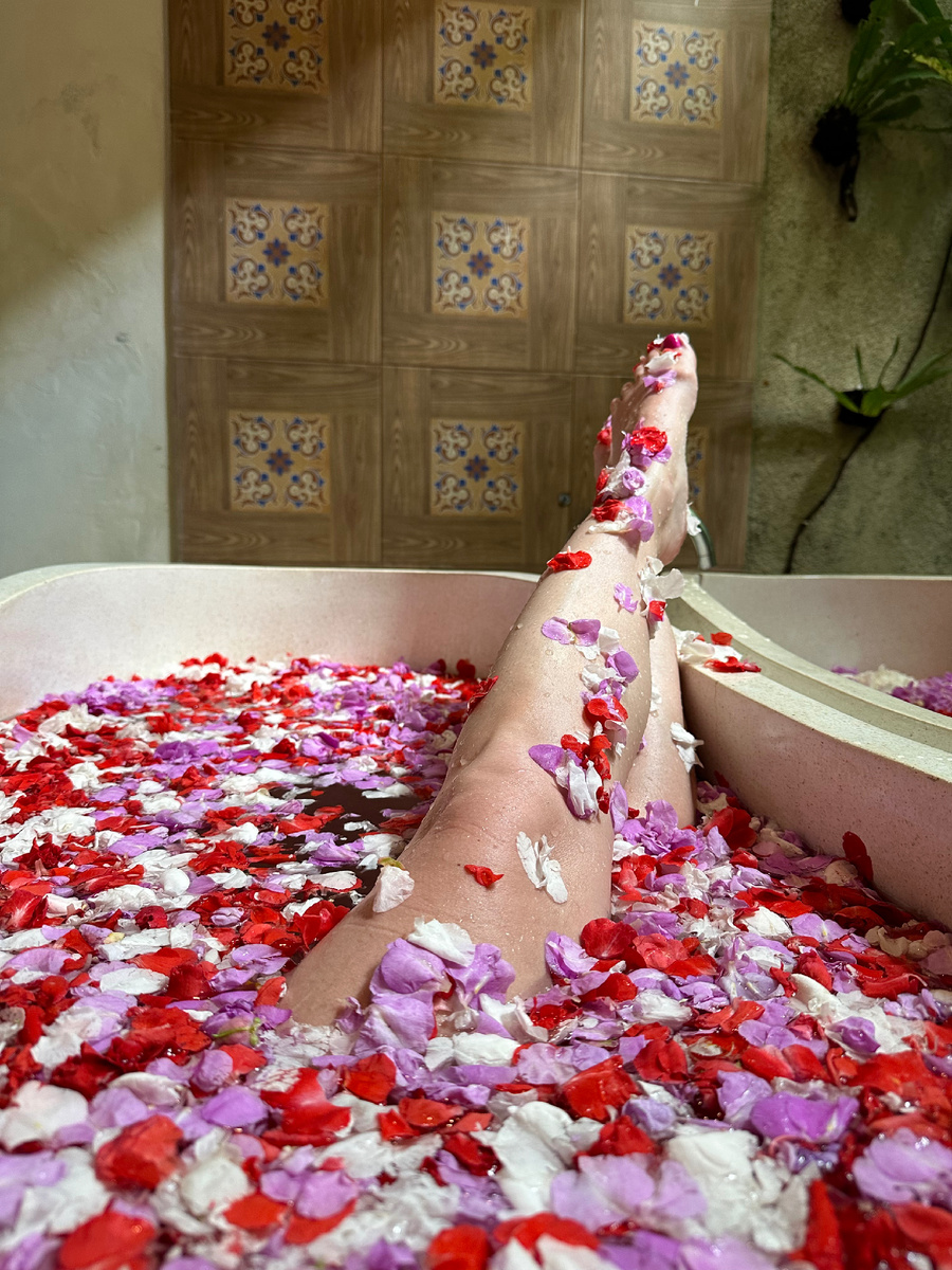 В баллийских спа салонах знают толк в ремонте женского организма😂