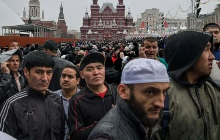    Заселение заброшенных российских деревень мигрантами: скрытые интересы и опасные программы