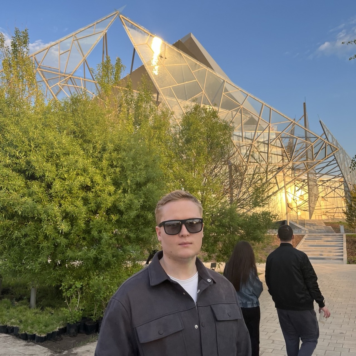 Это я - Данил!