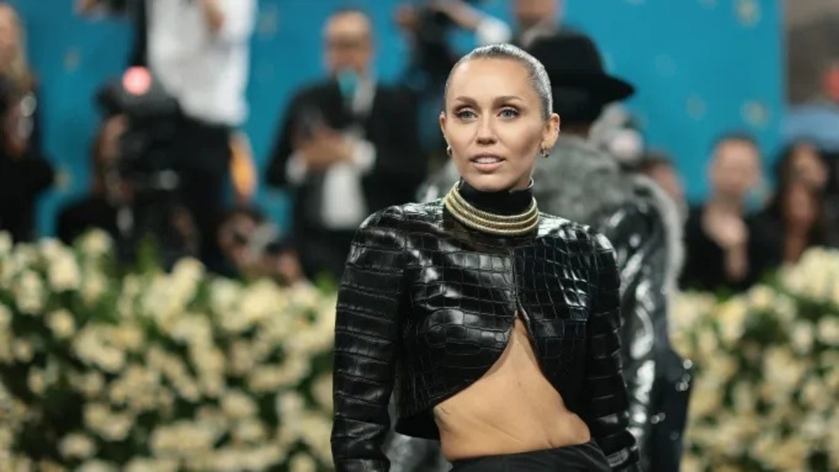 Майли Сайрус Фото: Dimitrios Kambouris/Getty Images