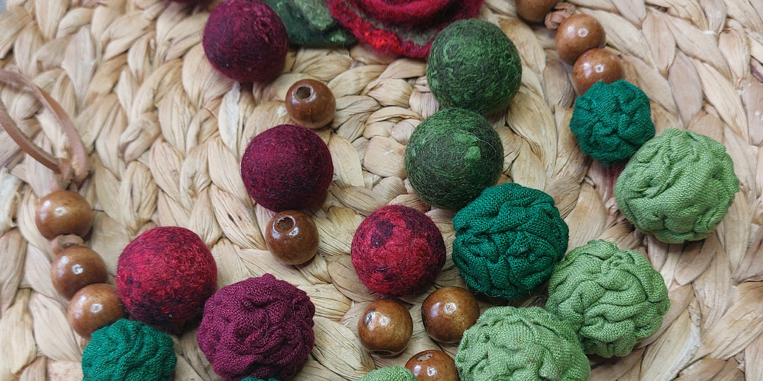 Украшения для льняных платьев своими руками. Бусы, броши. Самый бюджетный, но очень креативный вариант. Мастер-класс в подарок