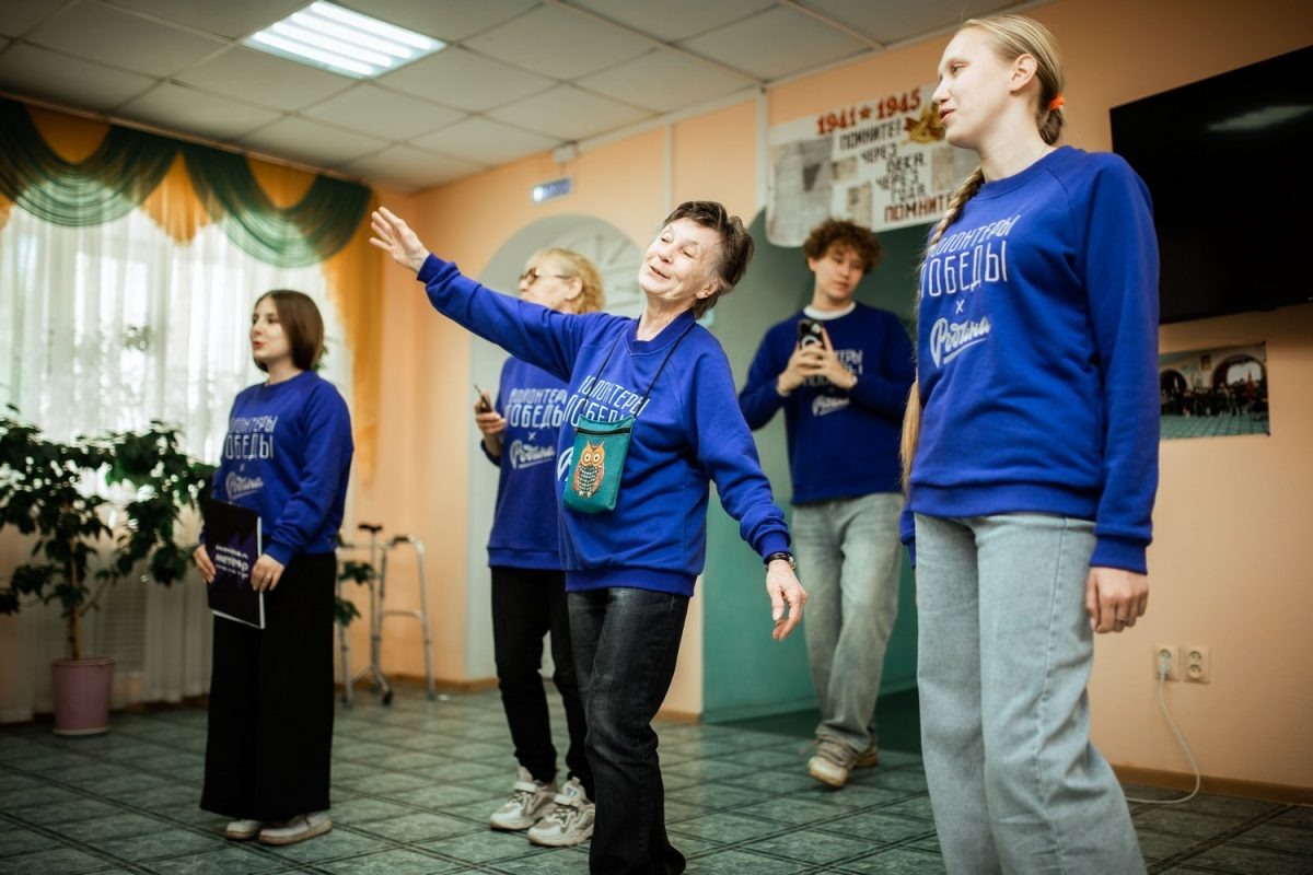    Нижегородские волонтёры навестили ветеранов войны и труда, проживающих в Доме-интернате в Зеленом Городе