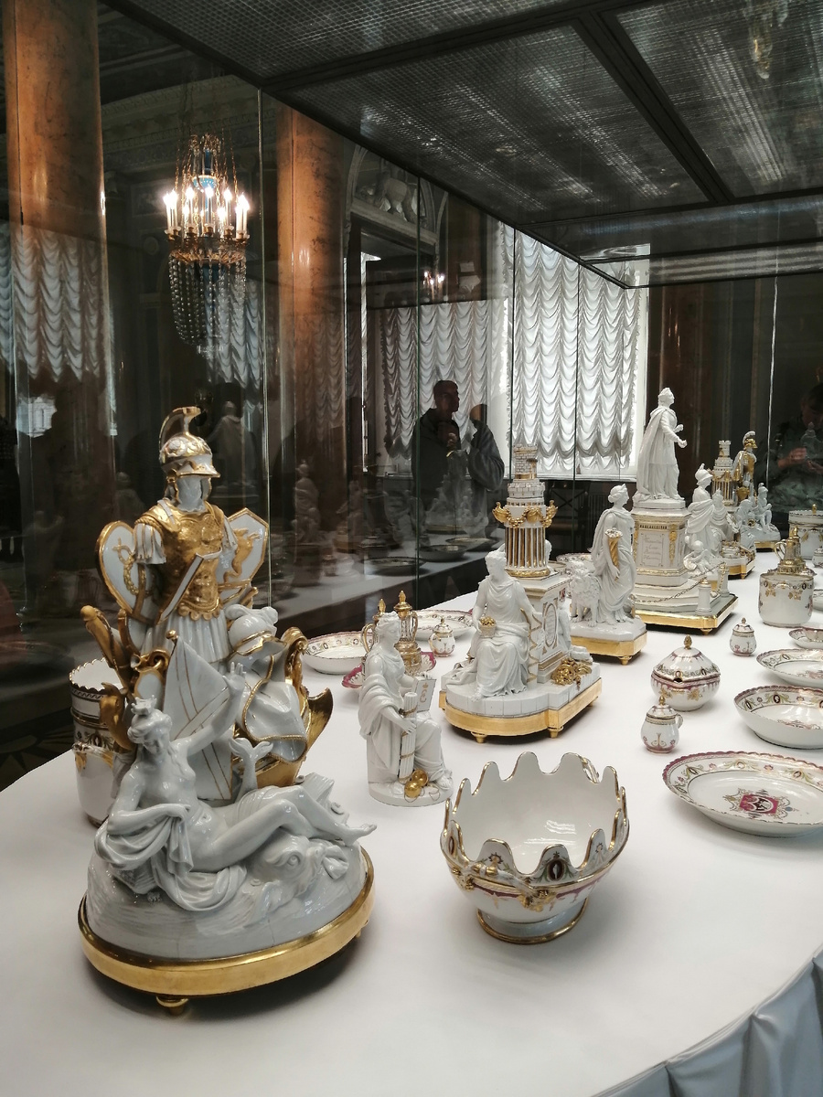 Арабесковый сервиз