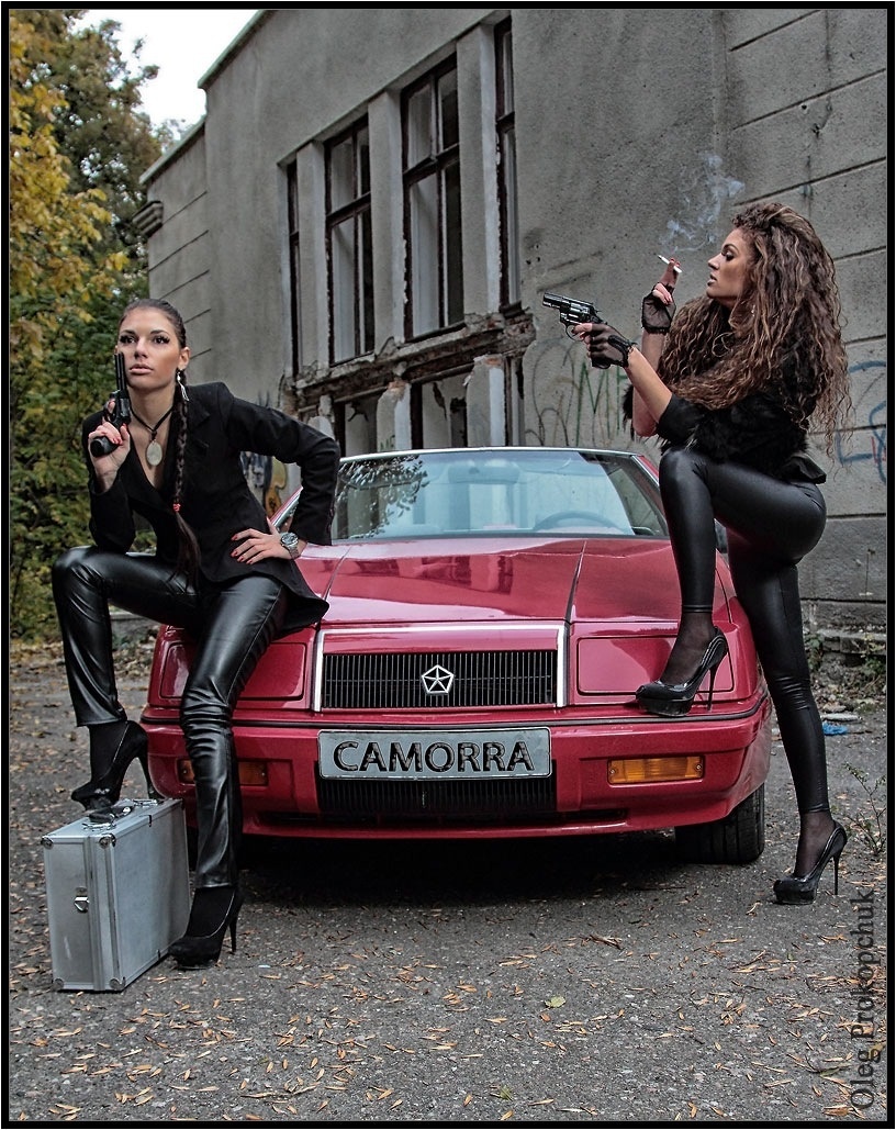 Вот девчонки были.