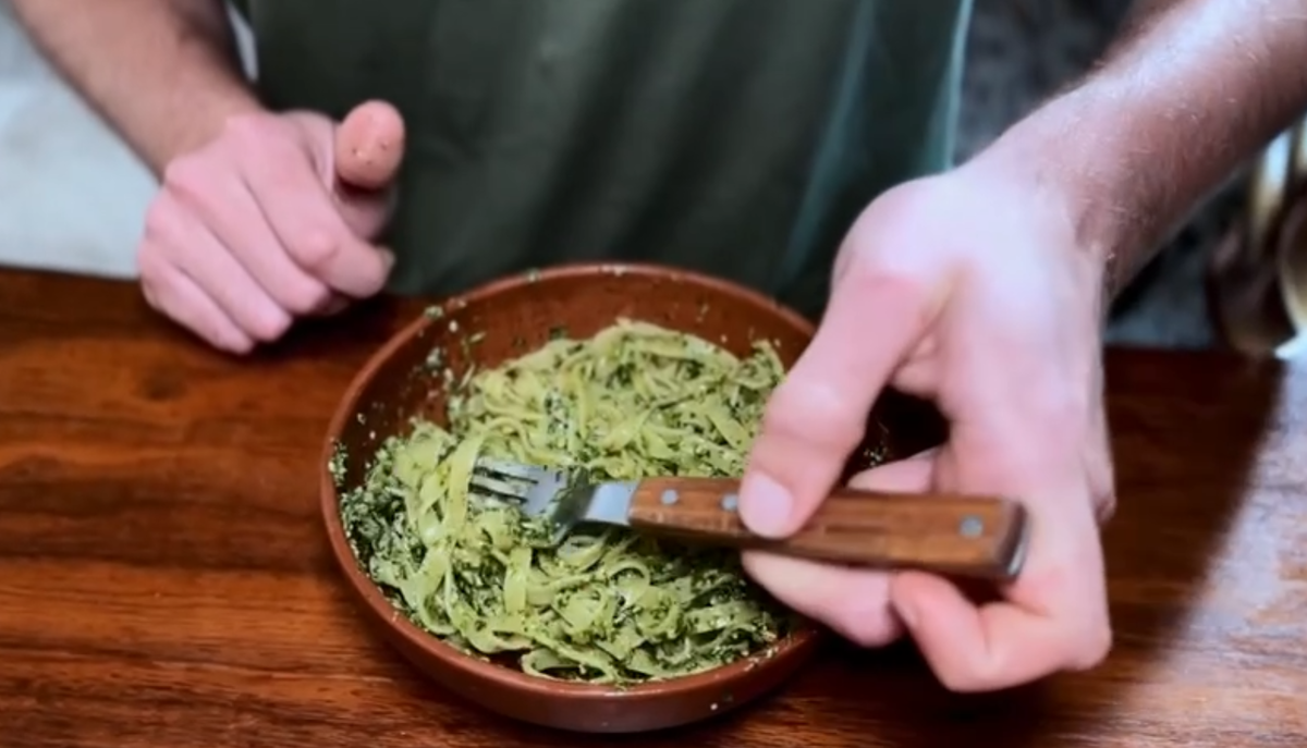 макароны с соусом песто на оливковом масле из Испании от ООО Оливагифт