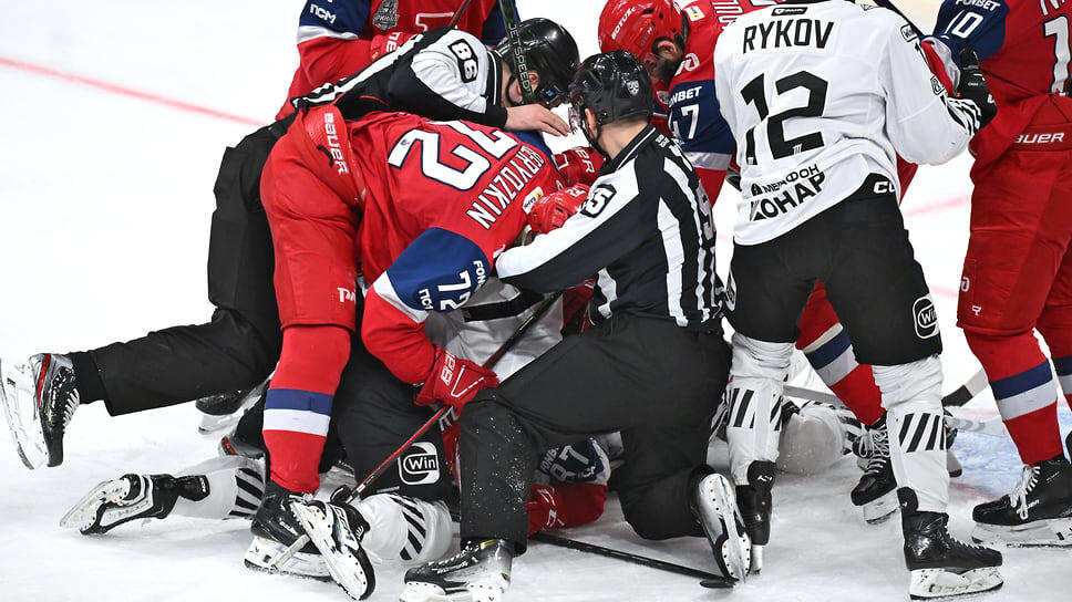 Матч между «Локомотивом» и «Трактором».📷Фото: Дмитрий Азаров / Коммерсантъ