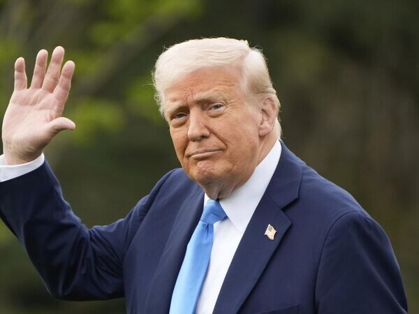 Президент США Дональд Трамп   © AP Photo / Mark Schiefelbein
