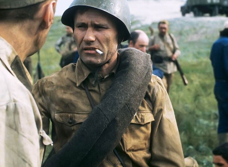 Какие сигареты курил Василий Шукшин: сколько они стоили и какого были качества