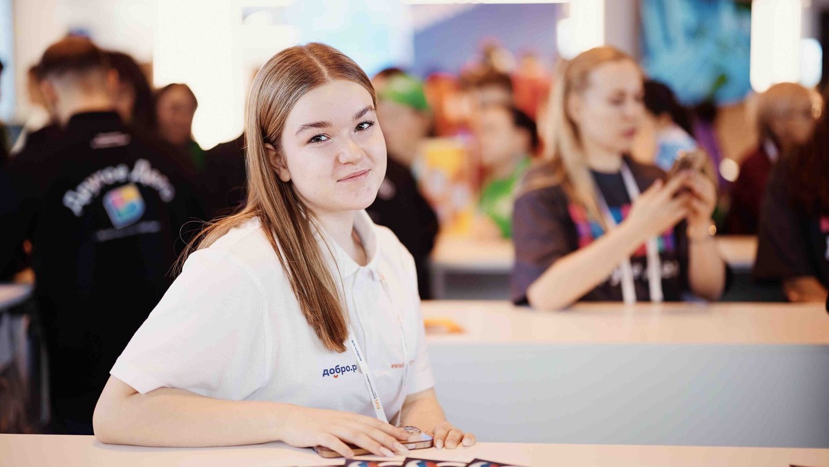    Волонтёрство в школе повысит шансы на поступление в вуз. Фото: Добро.рф