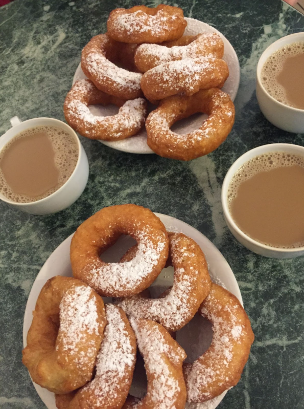 Пышки с сахарной пудрой. Источник фото: commons.wikimedia.org Автор: Ekaterina Kvelidze