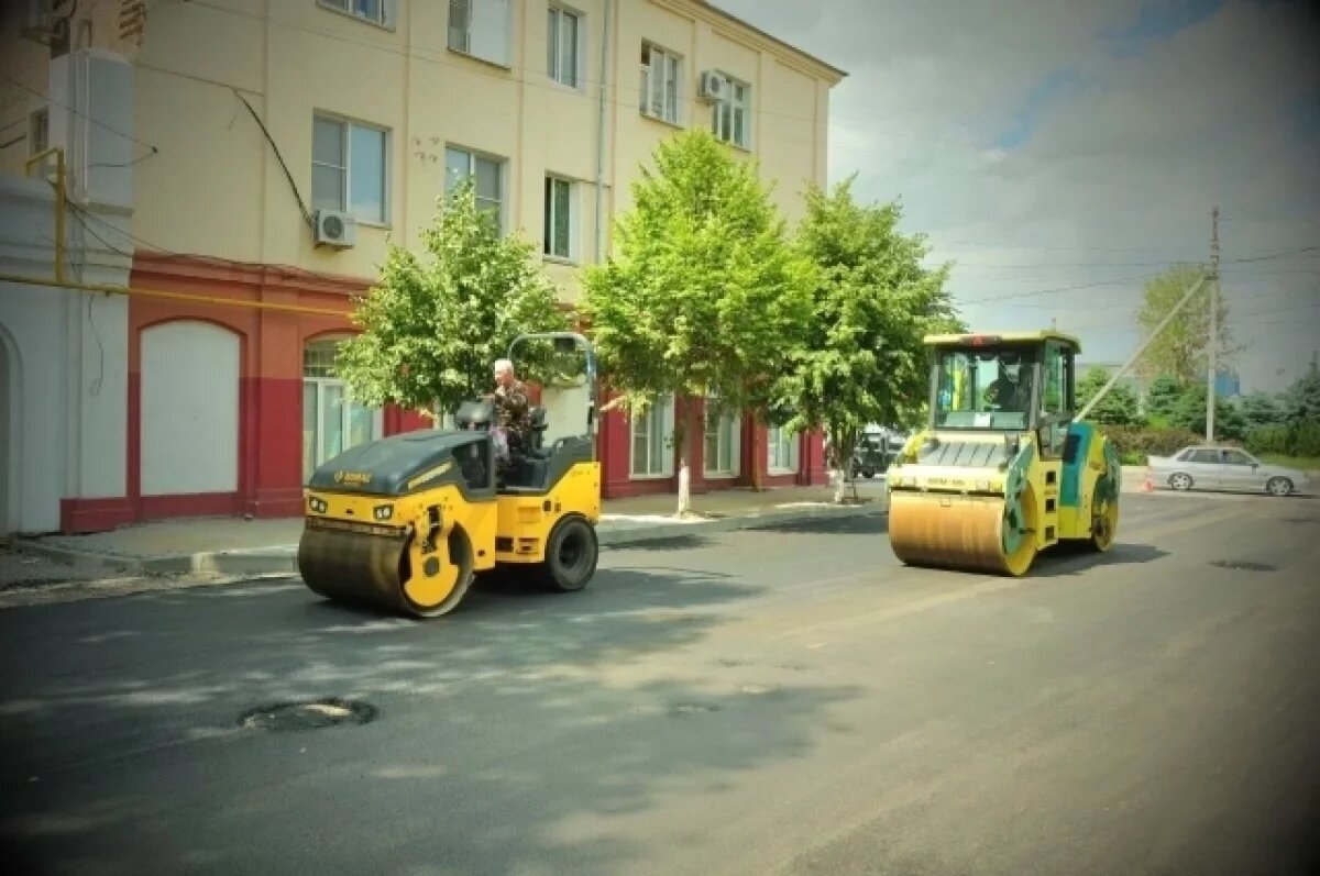    В Астрахани продолжаются дорожные работы на улице Ульяновых