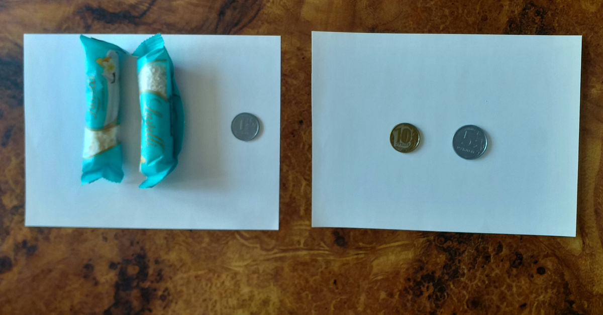 Решение уравнений. Задачи на картинках. Две конфеты и 1 руб стоят столько же, сколько составляет сумма 10 руб и 5 руб. Сколько стоит одна конфета?