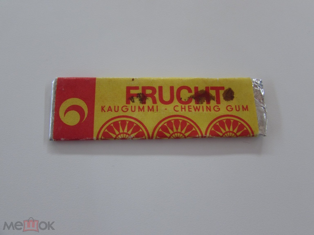 Предмет мечтаний советского школьника. Цена с рук 50 копеек за пластинку. 