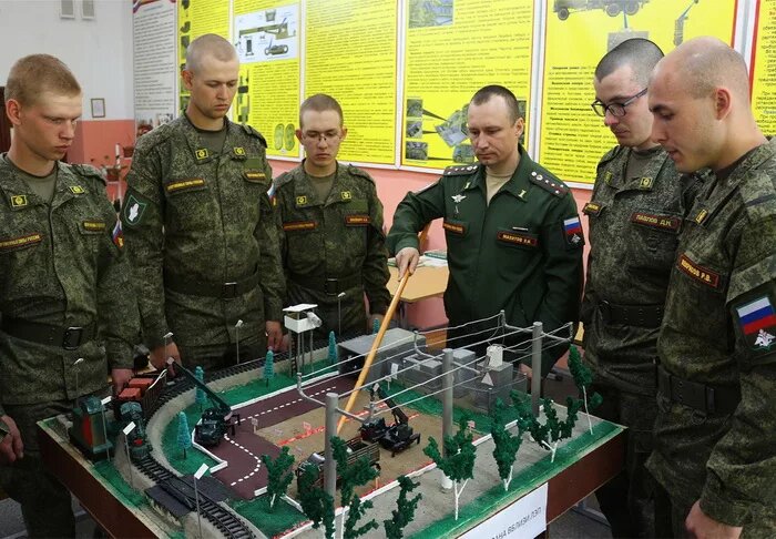 Повелители стальных магистралей...