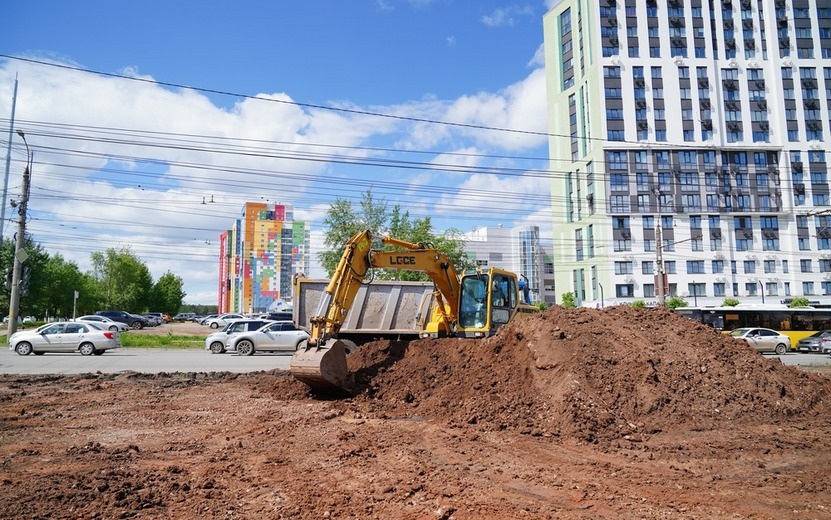    Уровень газонов снизят вдоль ул. Молодежной в Ижевске