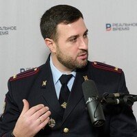 — Если говорить о маленьком регионе, где меньше жителей и, соответственно, меньше преступлений, то и сил на их раскрытие требуется меньше. А у нас сотрудников не в разы больше, чем в таких регионах, и не в такой пропорции. Поэтому и получается такой небольшой процент, — заявил замначальника отдела — начальник отделения по раскрытию преступлений, связанных с использованием ИТТ Управления уголовного розыска МВД по Татарстану Рафаэль Мусаев.