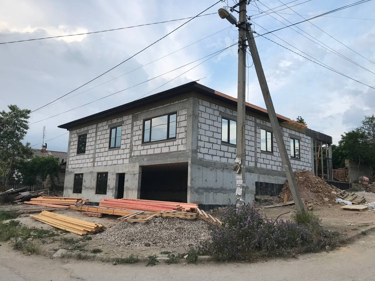 Строительство дома из газобетона в Севастополе компанией ООО "Новоград"