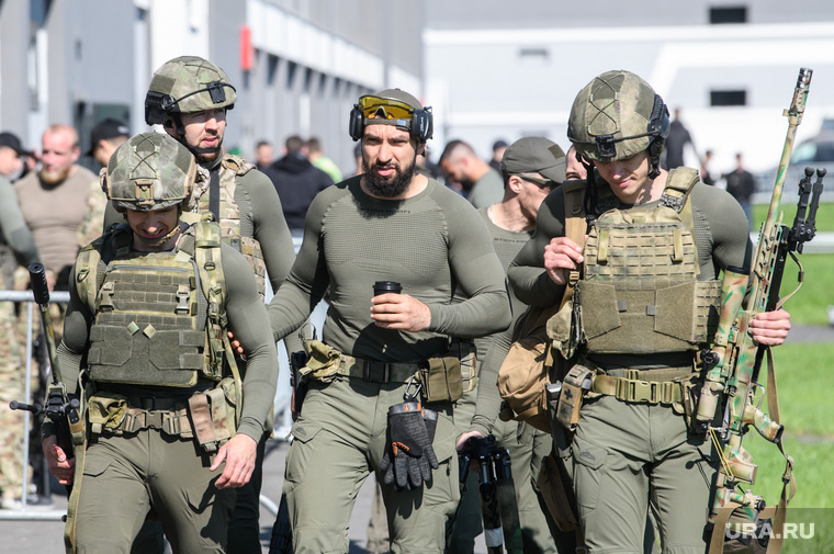 На соревнования слетелись сотни спецназовцев. Фото: Илья Московец © URA.RU