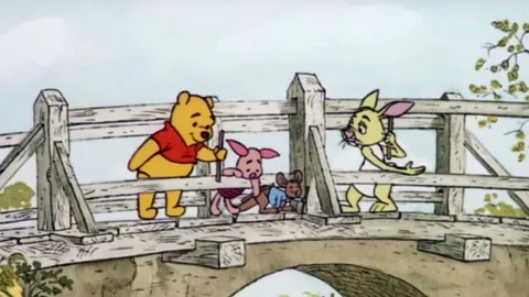 Игра в "Палочки Пуха". Фото из интернета